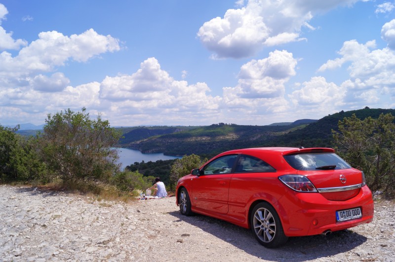 Opel Astra H GTC am Lac d'Esparron
