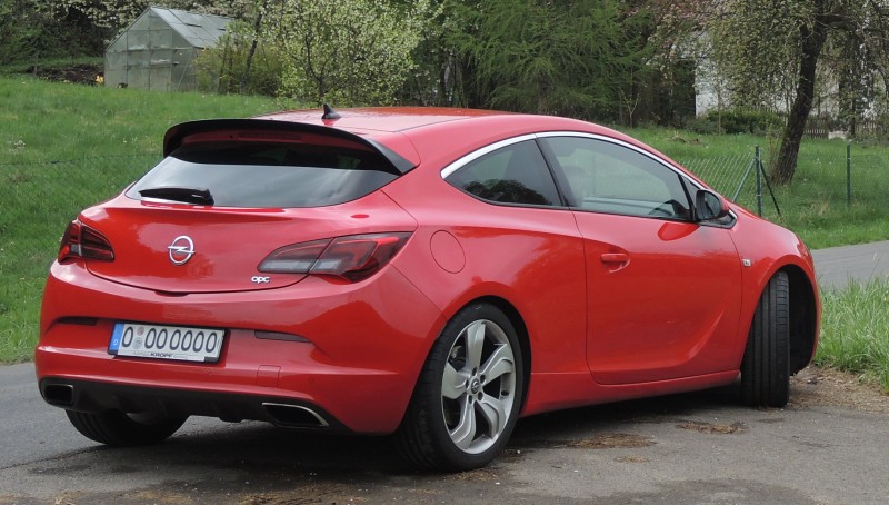 Opel Astra J GTC OPC